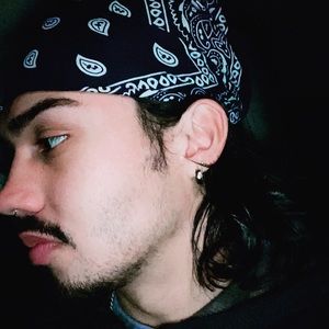 Meet your Posher, Myron valladares